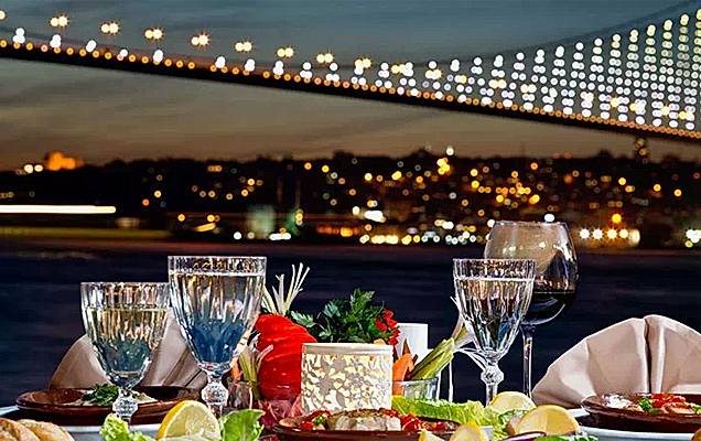 luxury yacht charter in the istanbul bosphorus
